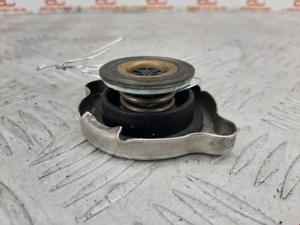 Крышка расширительного бачка MERCEDES-BENZ CLK-Class W208 1997-2002