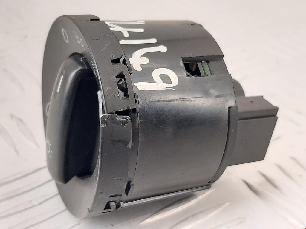 Переключатель света фар VOLKSWAGEN Passat B6 2005-2011