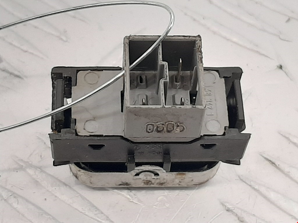 Кнопка стеклоподъемника CHRYSLER Crossfire 2003-2007