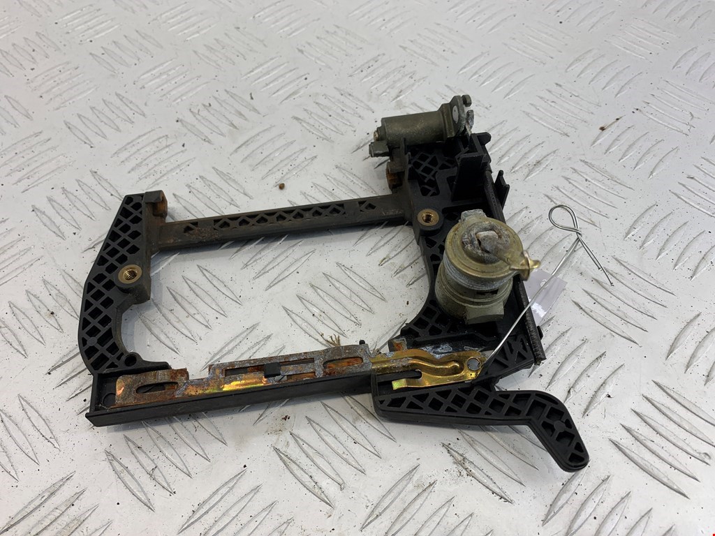 Кронштейн ручки BMW 5er 5 серия E39 1995-2004