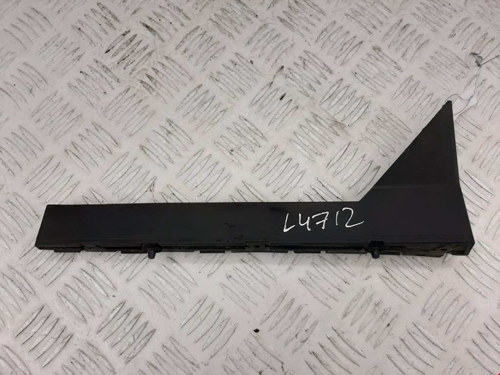 Кронштейн заднего бампера левый правый AUDI A8 D3 2003-2010