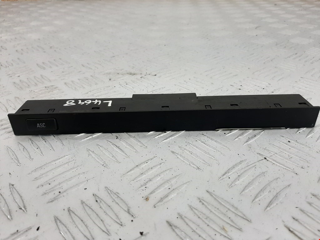 Кнопка антипробуксовочной системы BMW 5er 5 серия E39 1995-2004