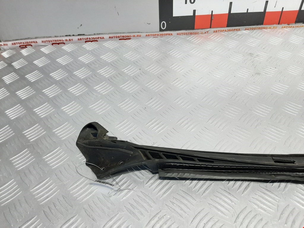 Уплотнитель двери CHRYSLER Crossfire 2003-2007