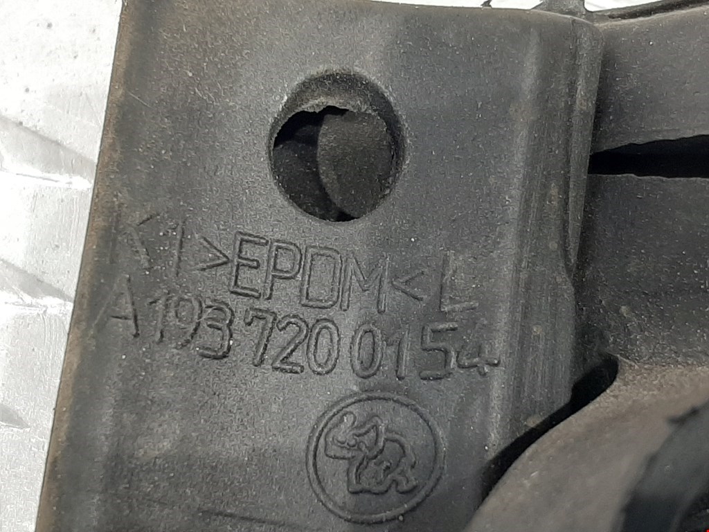 Уплотнитель двери CHRYSLER Crossfire 2003-2007