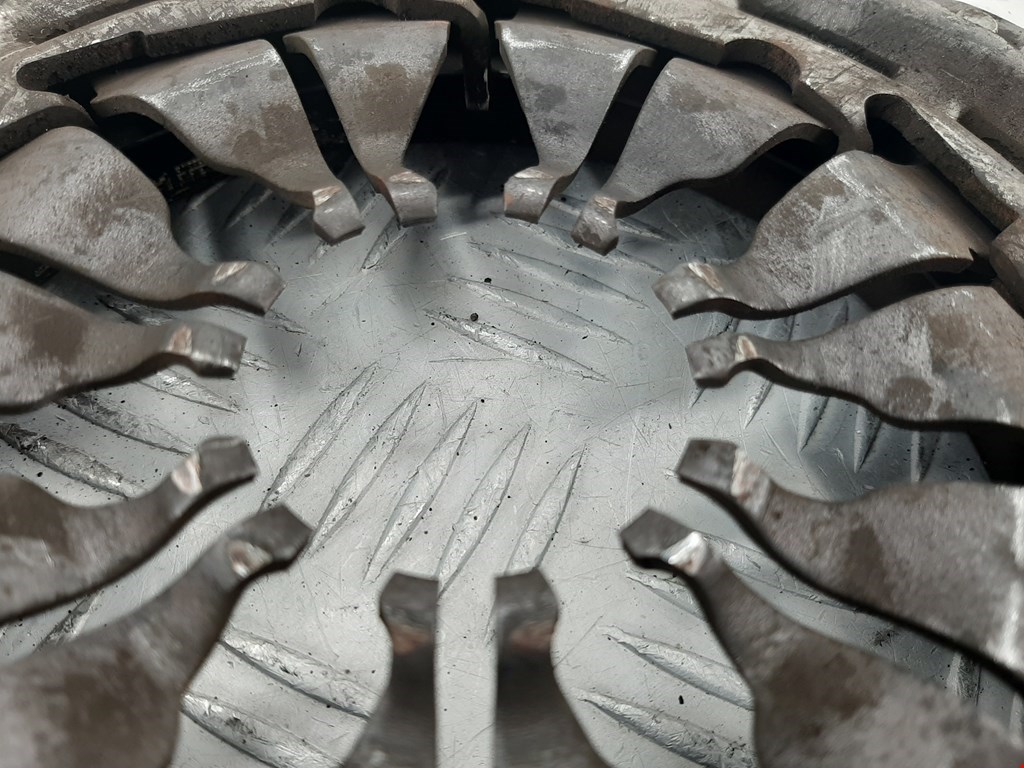 Корзина сцепления RENAULT Megane II 2002-2009