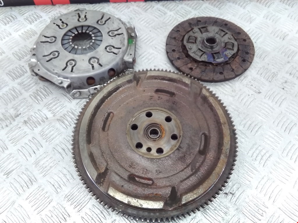 Маховик (демпфер сцепления) MAZDA Premacy CP 1999-2004