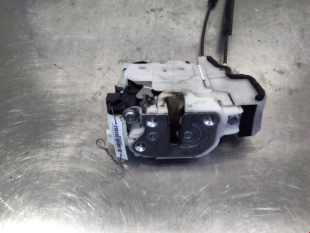 Замок двери передней правой MITSUBISHI Colt Z3 2003-2012