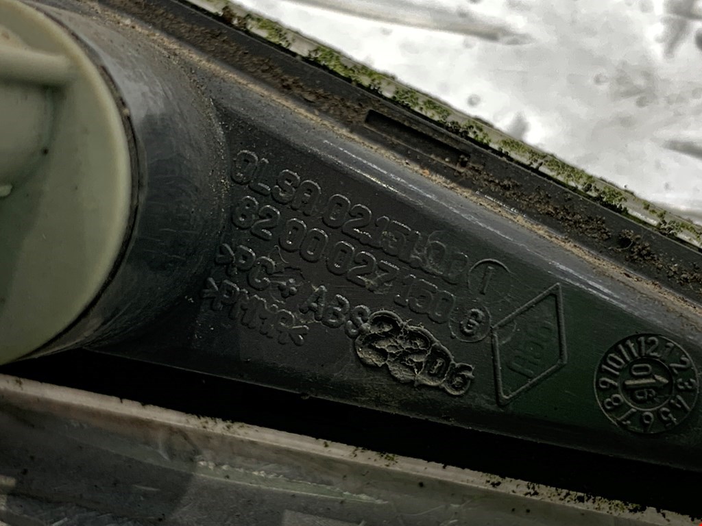 Повторитель на крыло RENAULT Espace 2003-2014