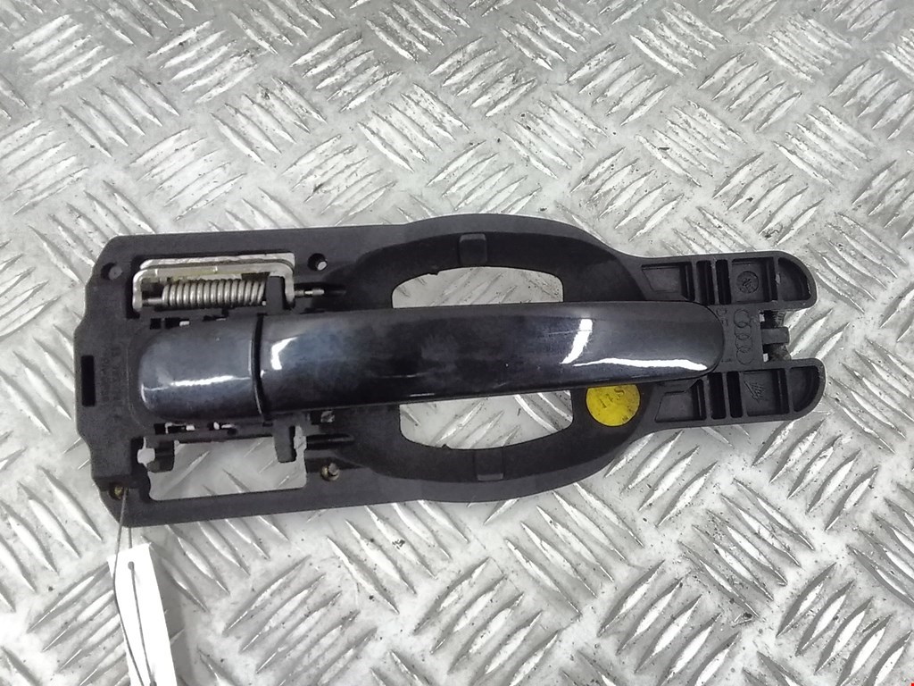 Ручка двери передней наружная правая AUDI A2 2000-2007