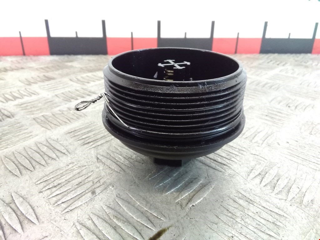 Крышка масляного фильтра VOLKSWAGEN Touran 2003-2010