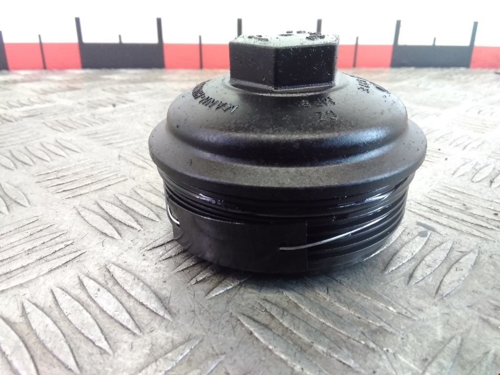 Крышка масляного фильтра AUDI A3 8P 2003-2013