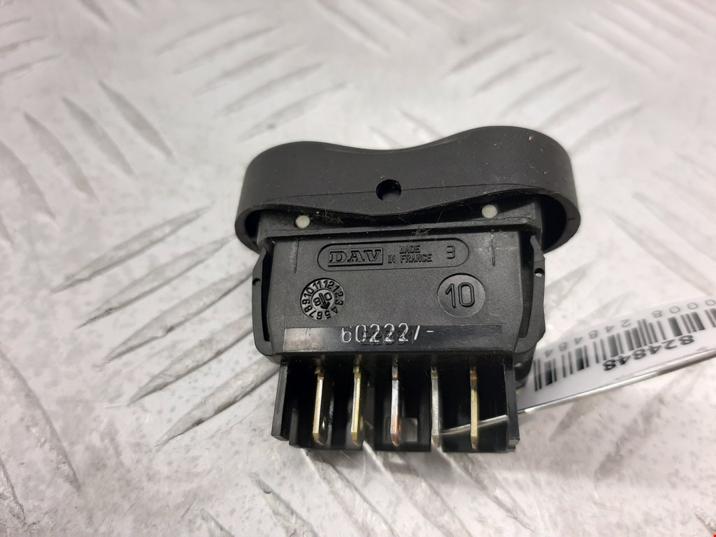 Кнопка стеклоподъемника RENAULT Sandero 2009-2014