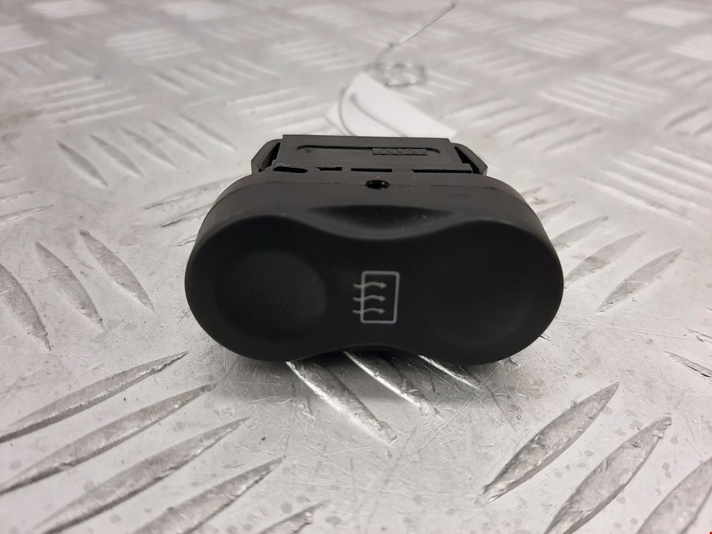 Кнопка подогрева (обогрева) заднего стекла Renault Sandero 1 (2007-2014)