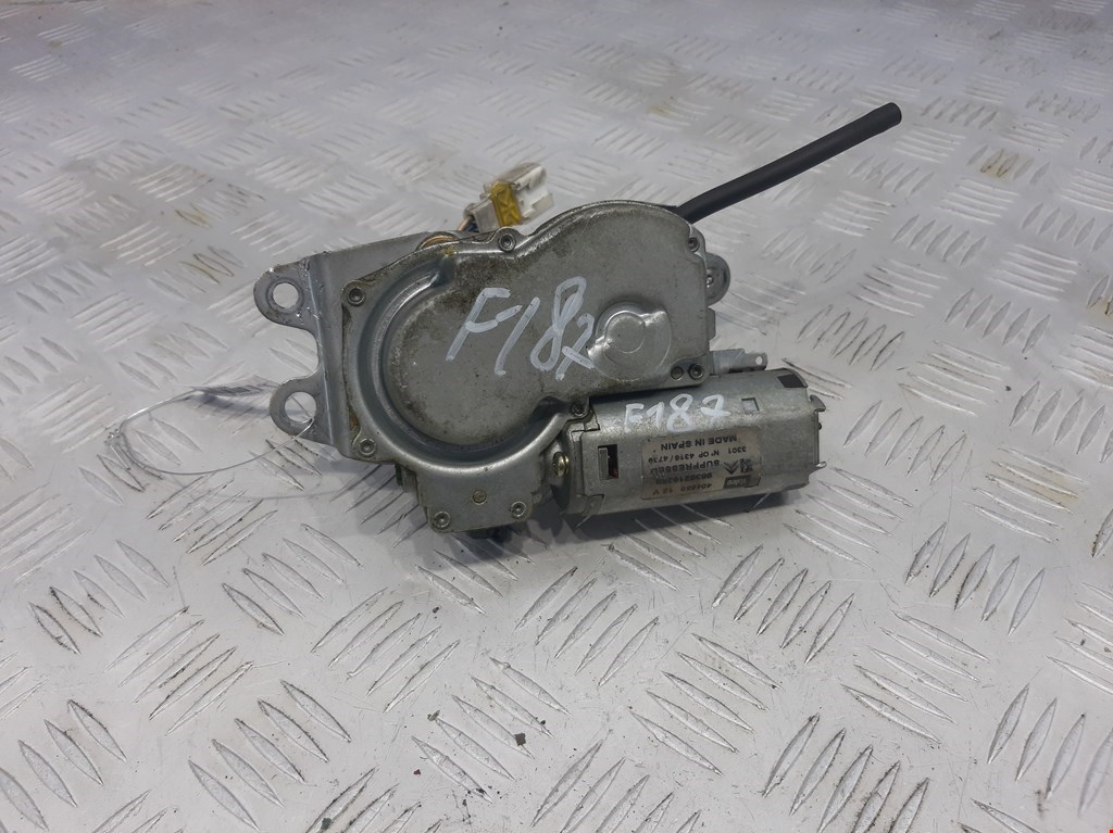 Моторчик стеклоочистителя задний CITROEN Xsara 1997-2000