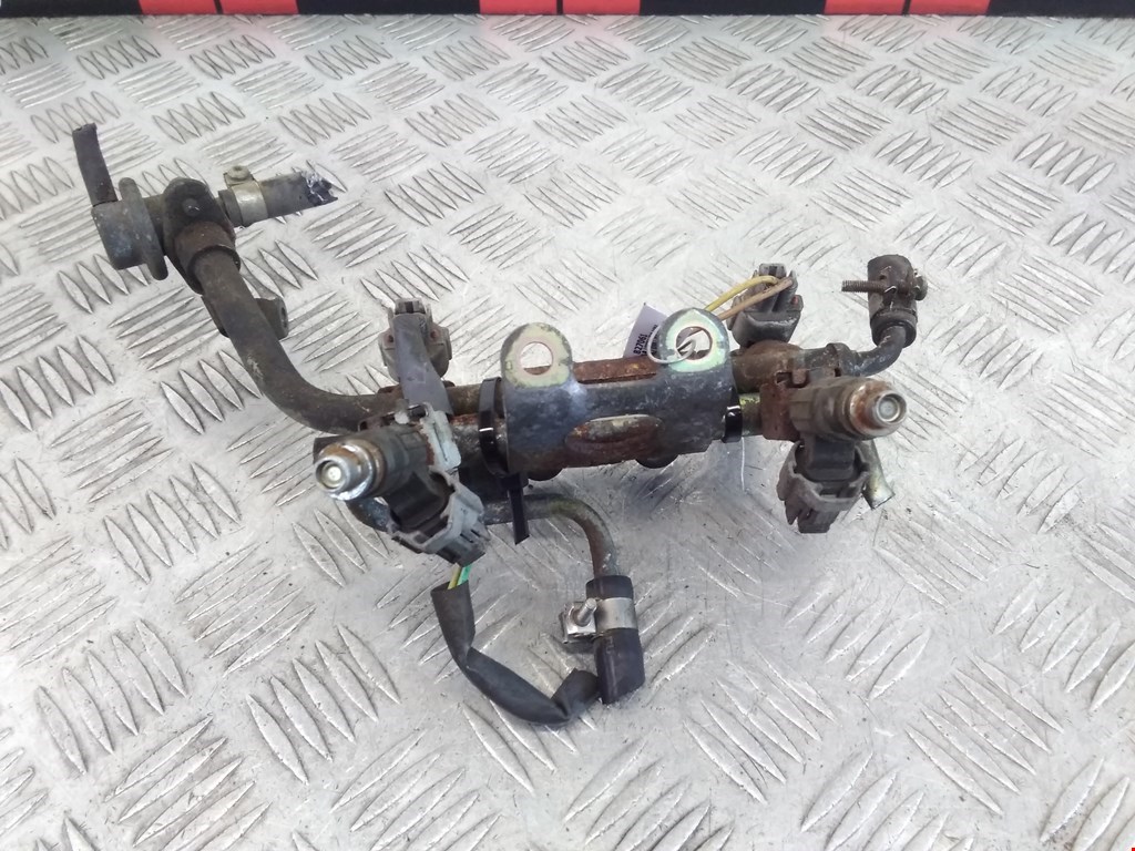 Рампа топливная (рейка) SUBARU Impreza 1992-2000