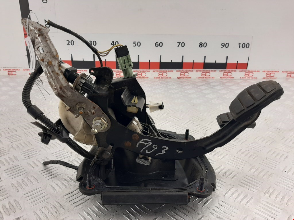 Блок педалей (педальный узел) RENAULT Megane I 1996-2002