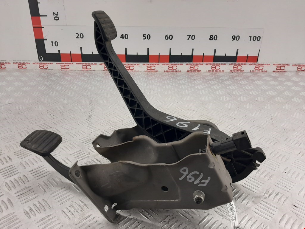 Блок педалей (педальный узел) RENAULT Sandero 2009-2014