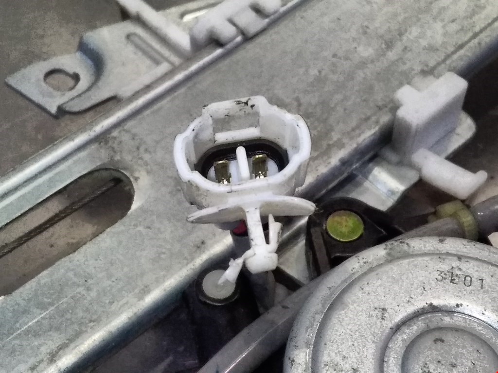 Стеклоподъемник передний правый SUZUKI XL7 I 1998-2006