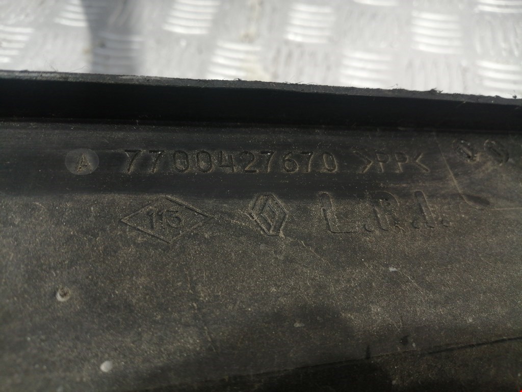 Диффузор (кожух) вентилятора RENAULT Megane I 1996-2002