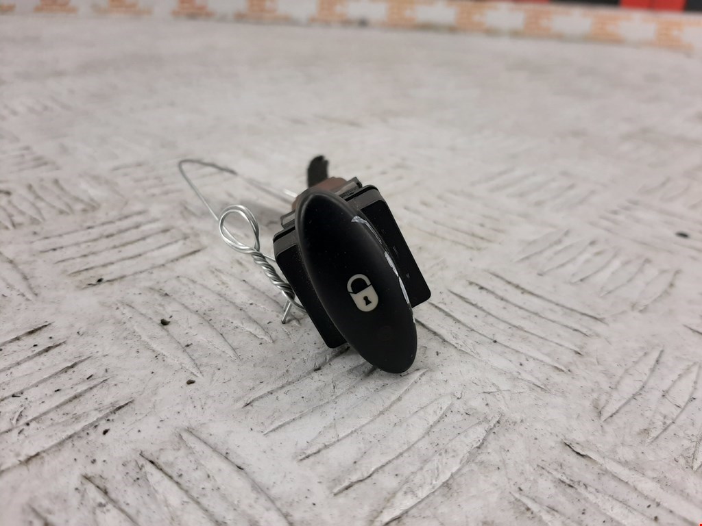 Кнопка центрального замка CITROEN C5 I 2001-2008