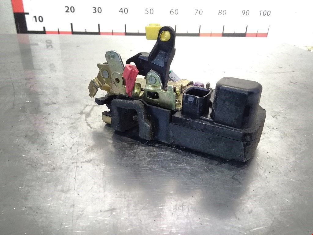 Замок двери передней правой CHRYSLER 300 M 300M 1998-2004