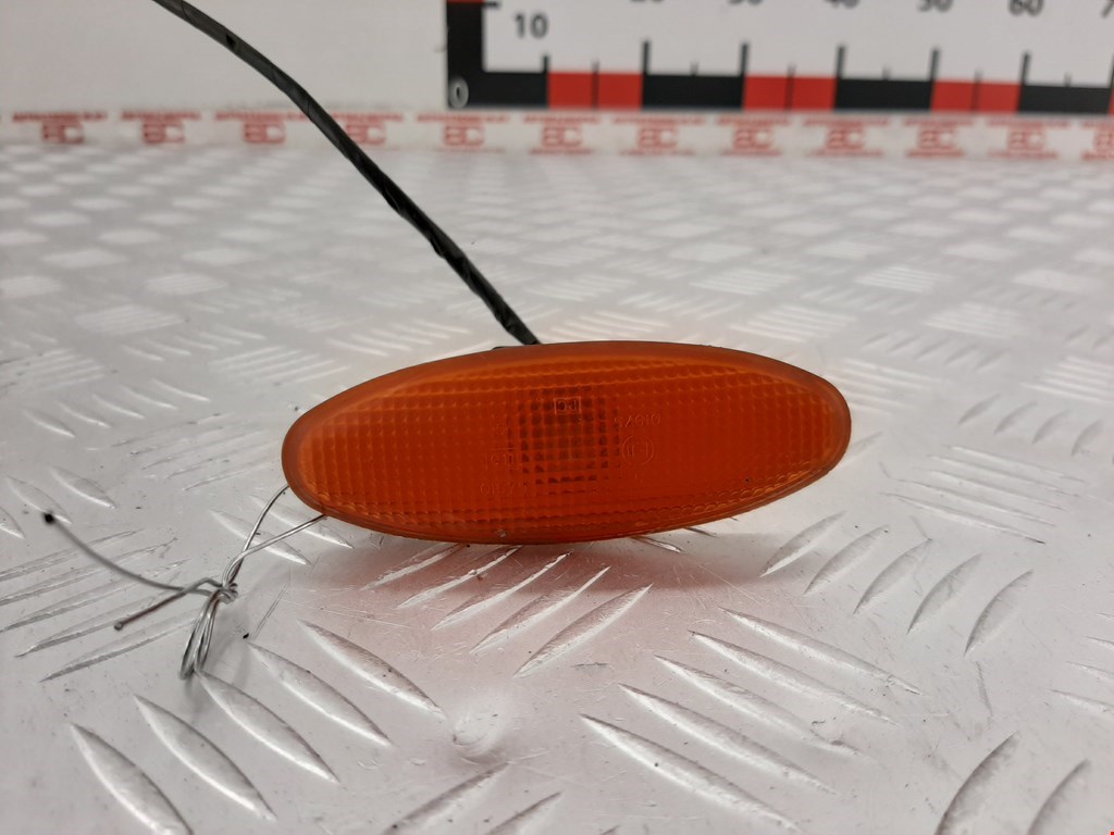 Повторитель указателя поворота левый Ford Mondeo 2 (1996-2002)