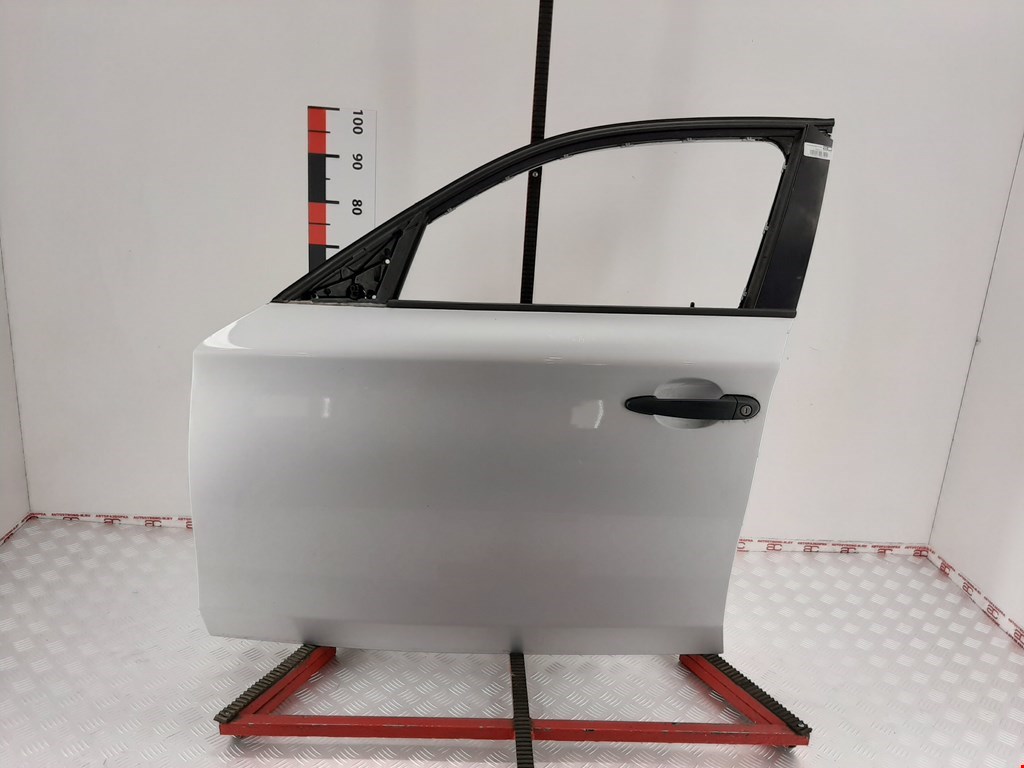 Ручка двери внутренняя передняя левая BMW 1-Series (E81/E82/E87/E88) (2004-2014)