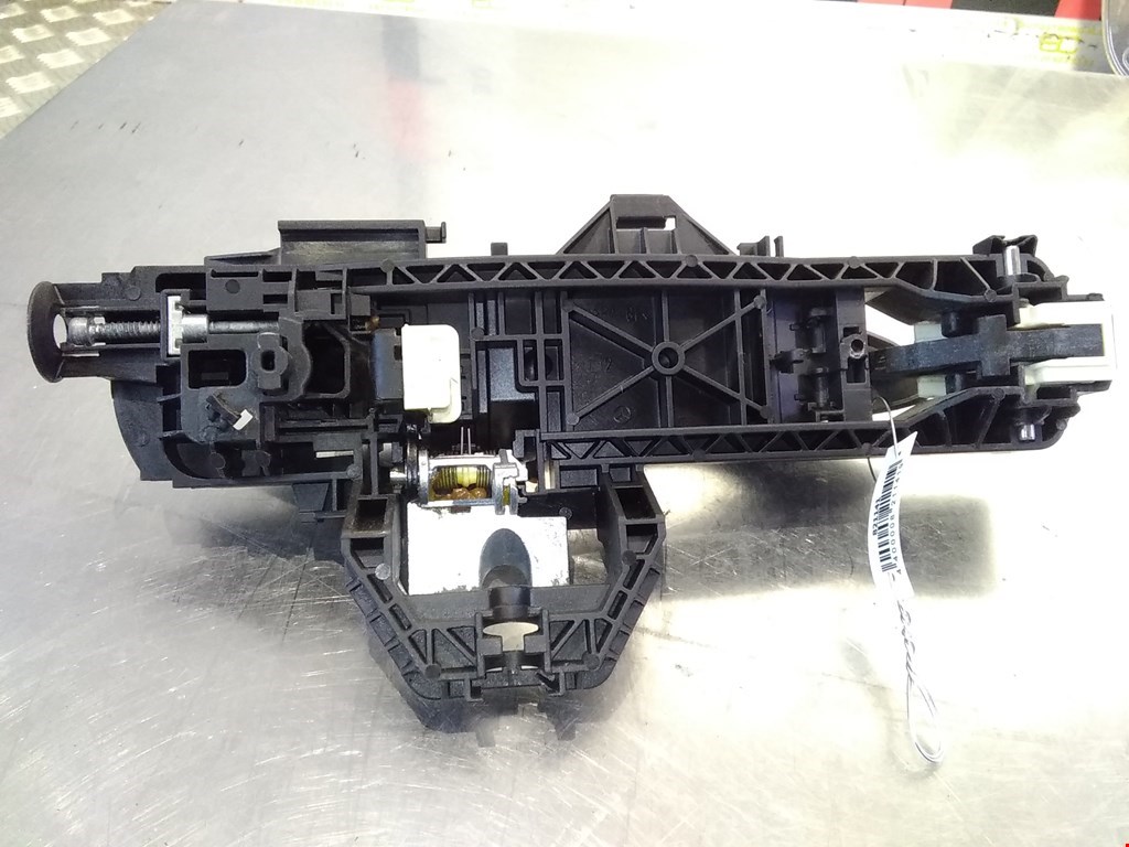 Ручка двери передней наружная левая MERCEDES-BENZ C-Class C-klasse W204 2007-2015