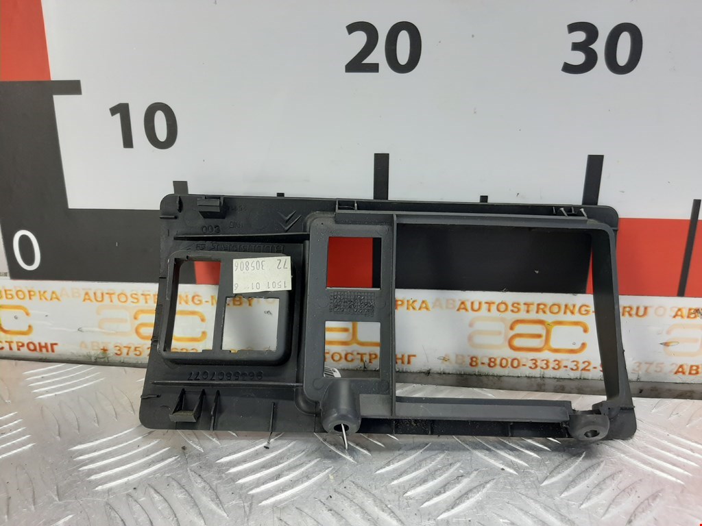 Накладка декоративная PEUGEOT Partner 1996-2009