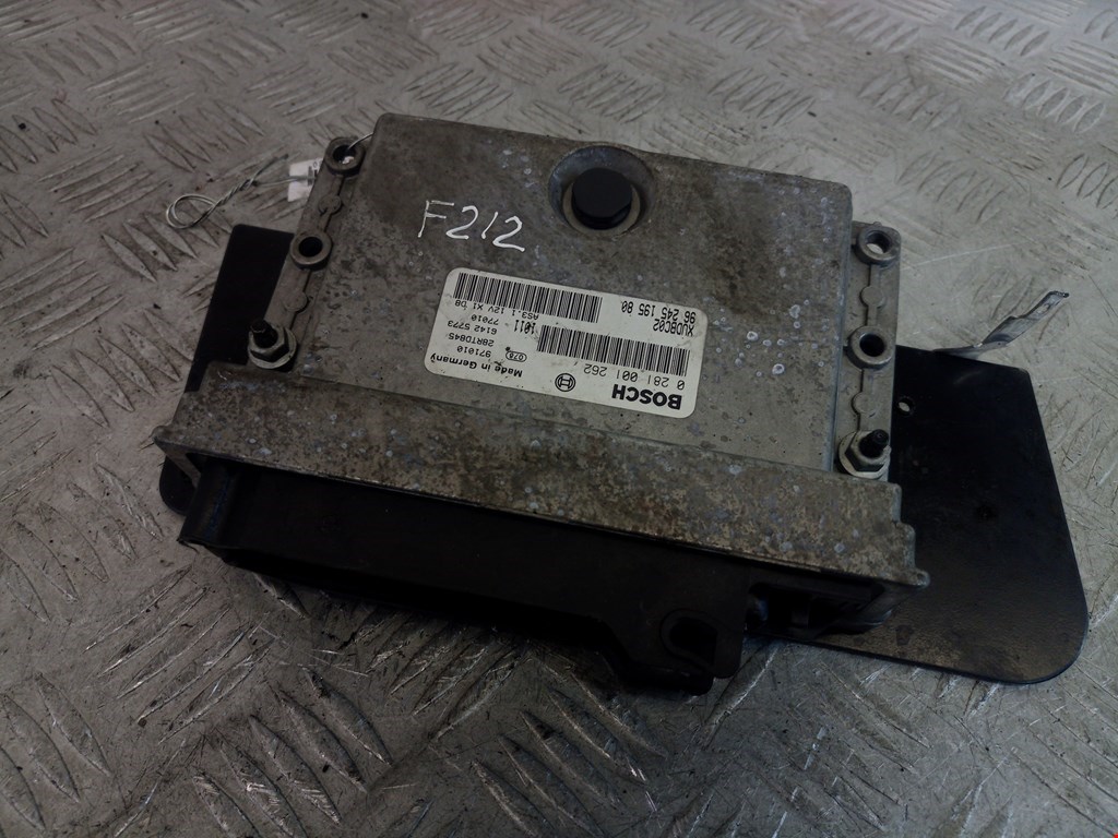 Блок управления двигателя (ЭБУ) CITROEN Xantia 1993-2002