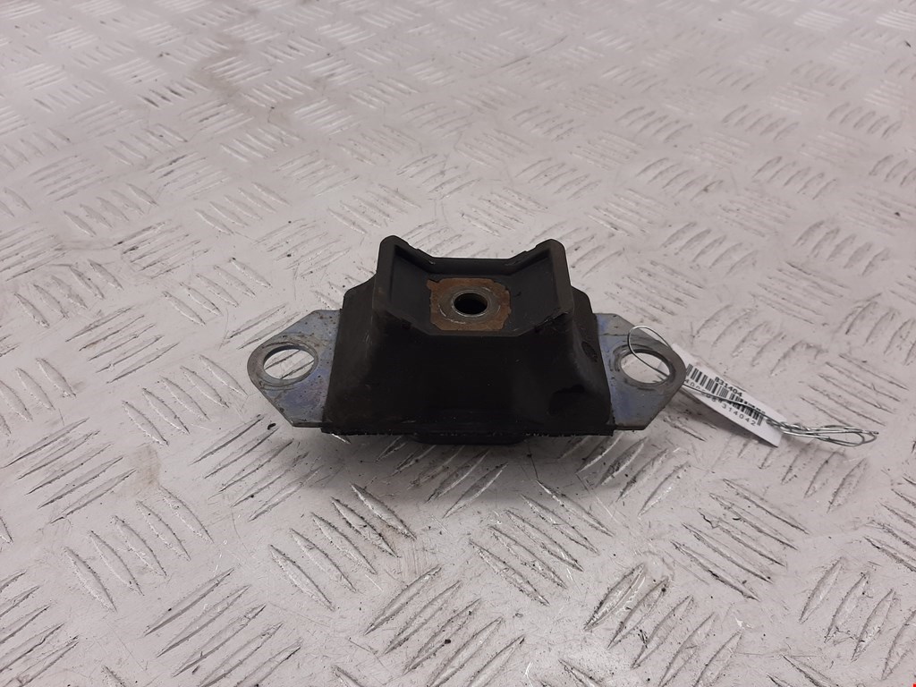 Подушка (опора) крепления КПП Renault Sandero 1 (2007-2014)