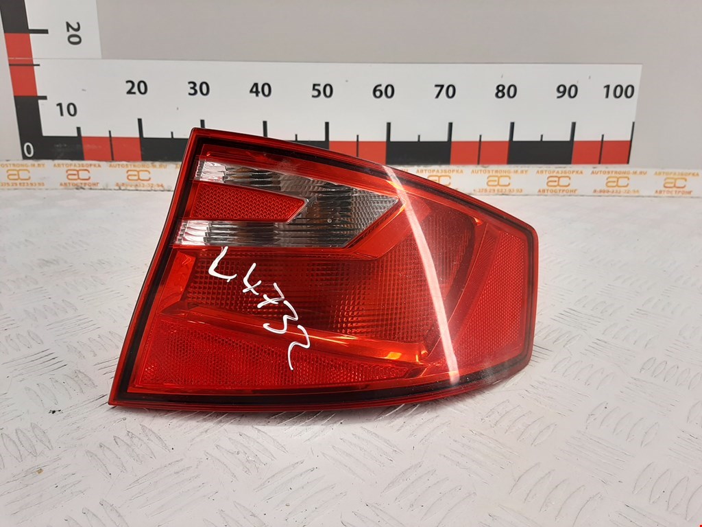 Фонарь задний правый SEAT Toledo 2012-2019