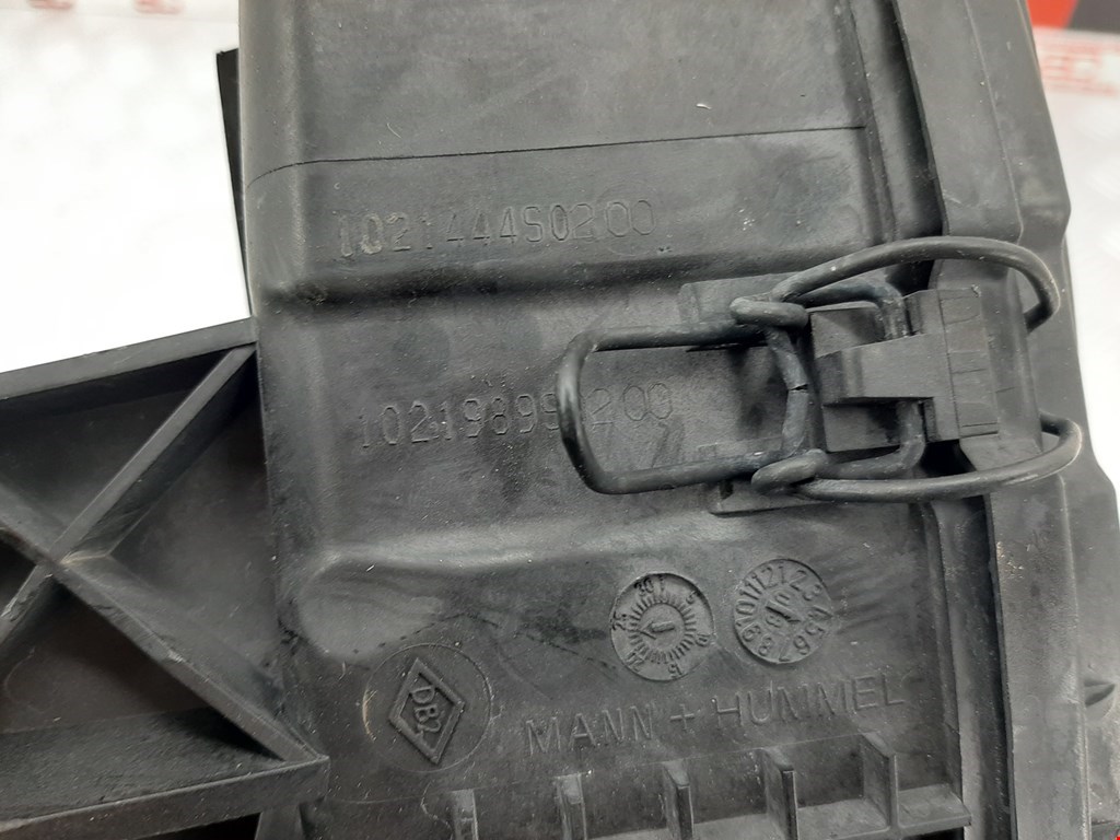 Корпус воздушного фильтра RENAULT Sandero 2009-2014