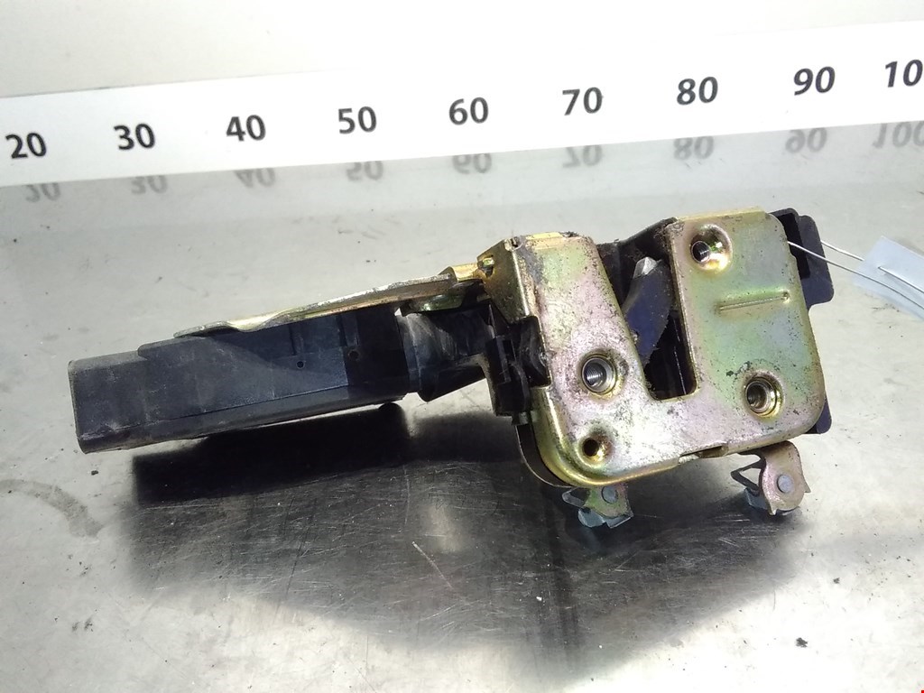 Замок двери передней правой MITSUBISHI Space Star 1999-2006