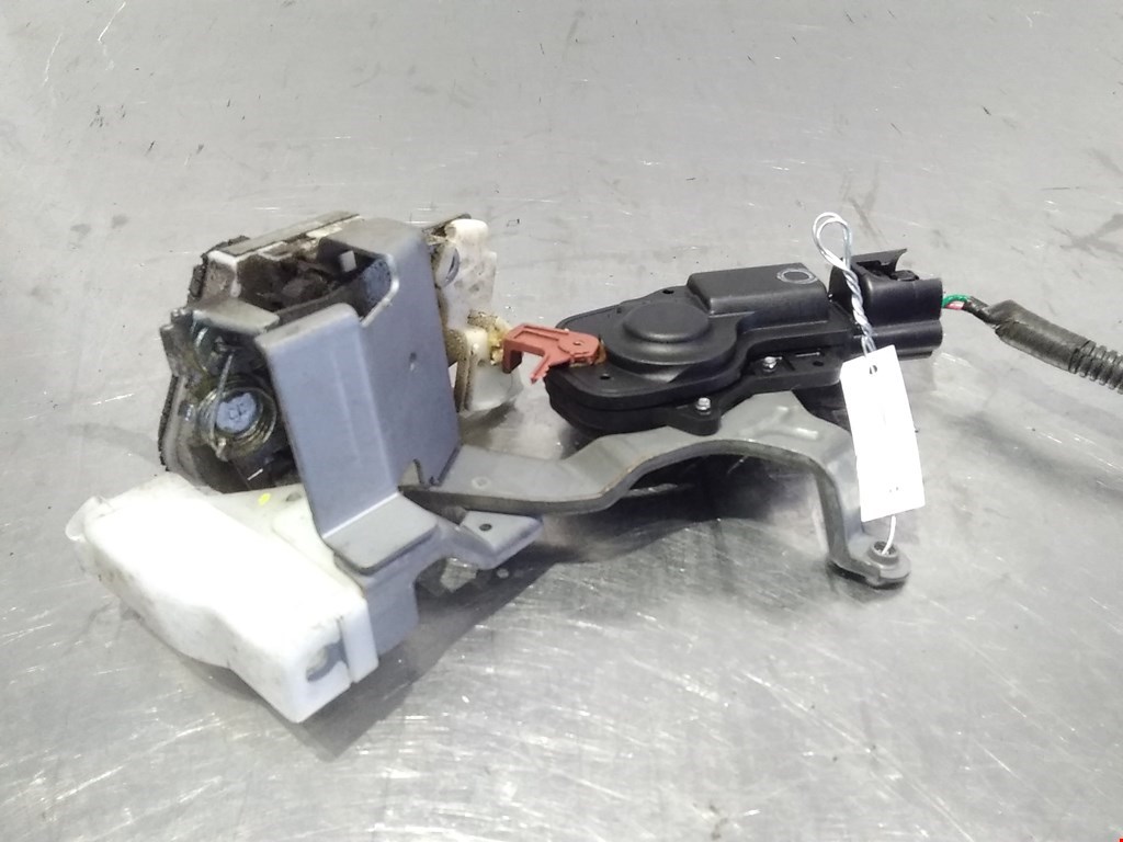 Замок двери задней левой TOYOTA Aygo AB10 2005-2014