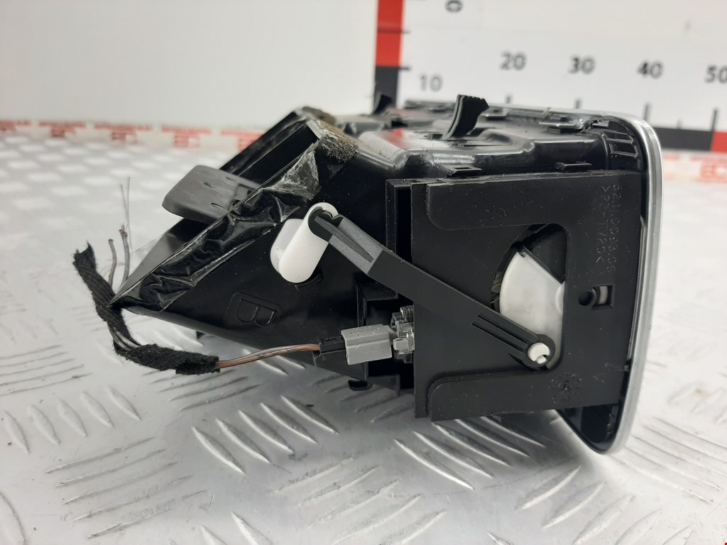 Дефлектор воздушный LAND ROVER Range Rover 2002-2012