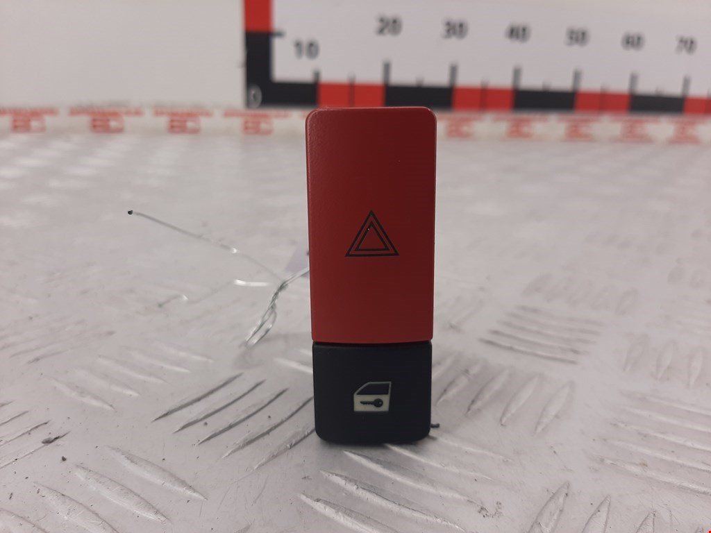 Кнопка аварийной сигнализации (аварийки) LAND ROVER Range Rover 2002-2012