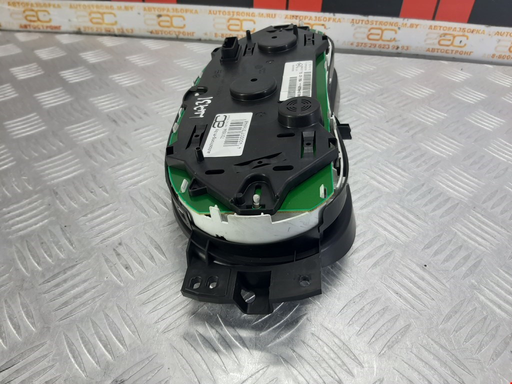 Панель приборов (щиток) DACIA Sandero 2008-2012