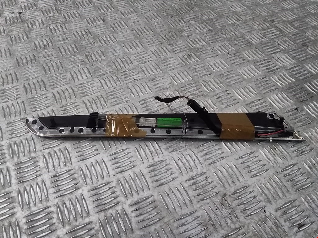 Накладка декоративная AUDI A6 C6 2004-2010