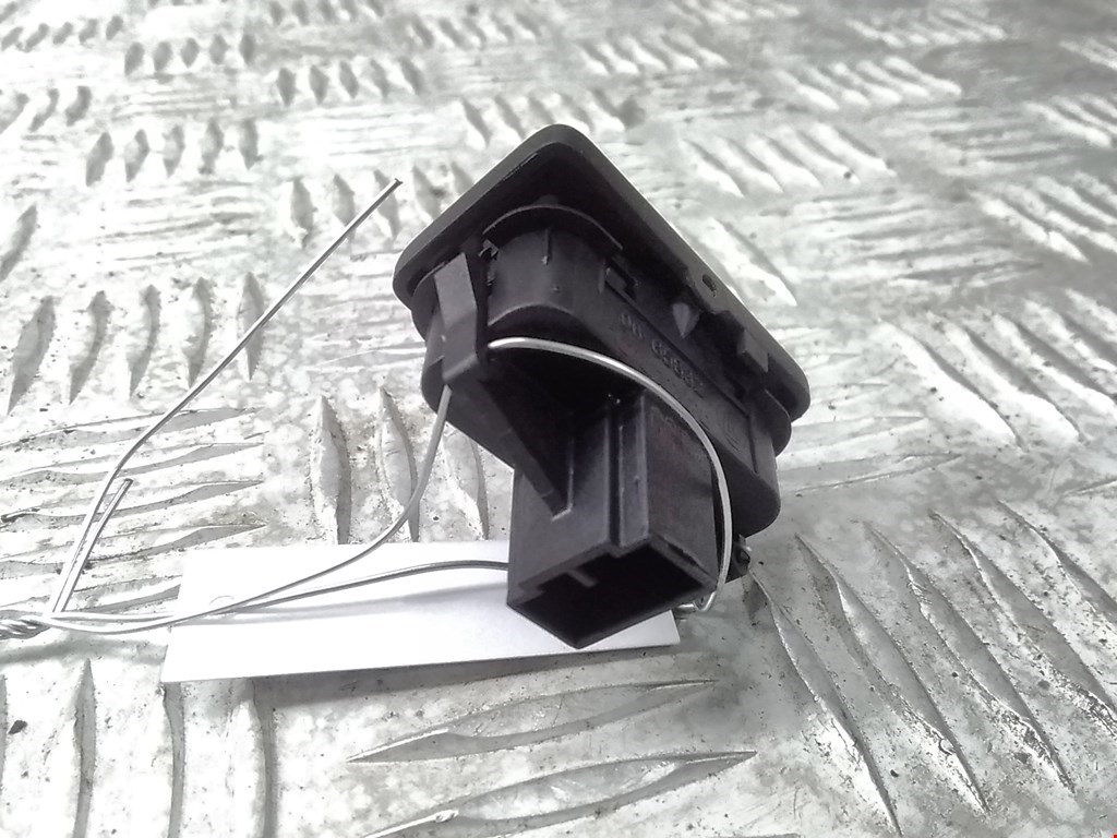 Кнопка центрального замка VOLVO V50 I 2004-2012