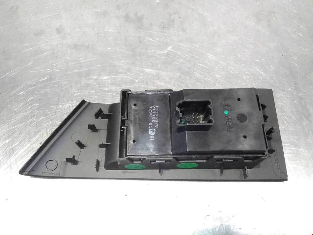 Блок управления стеклоподъемниками OPEL Astra J 2009-2017