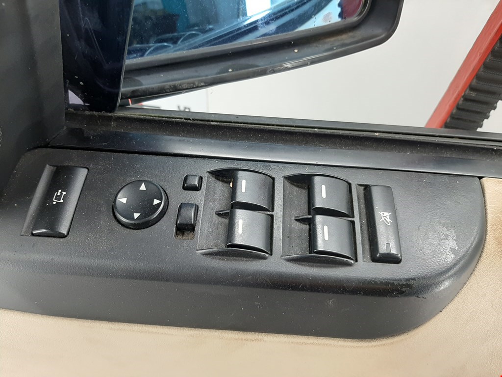 Дверь передняя правая LAND ROVER Range Rover 2002-2012