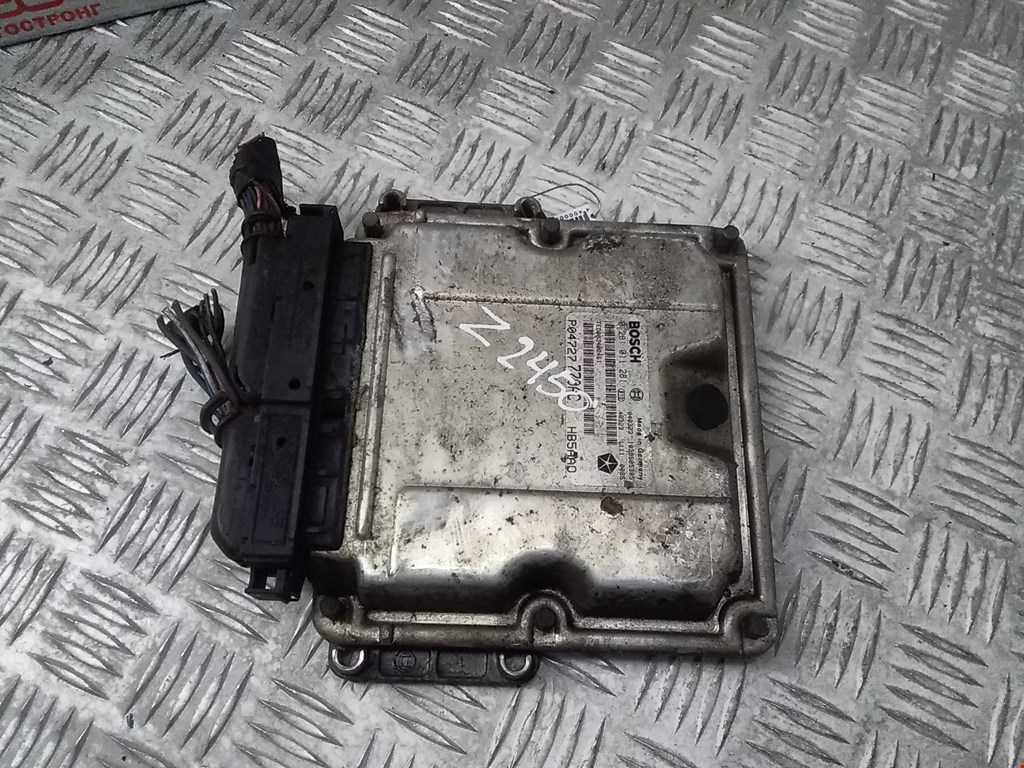 Блок управления двигателя (ЭБУ) CHRYSLER Voyager IV RG 2001-2007