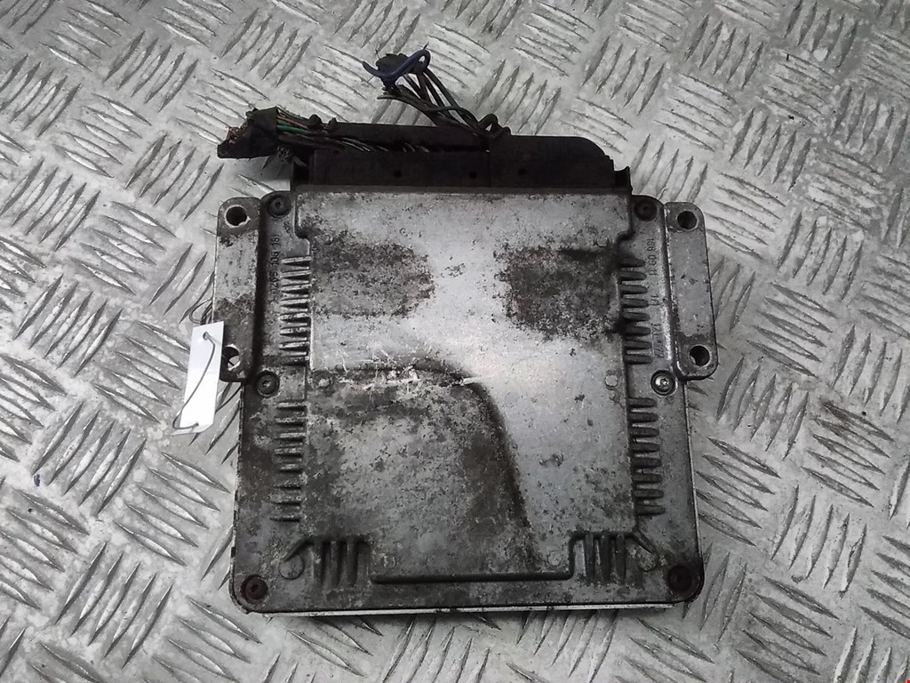 Блок управления двигателя (ЭБУ) CHRYSLER Voyager IV RG 2001-2007