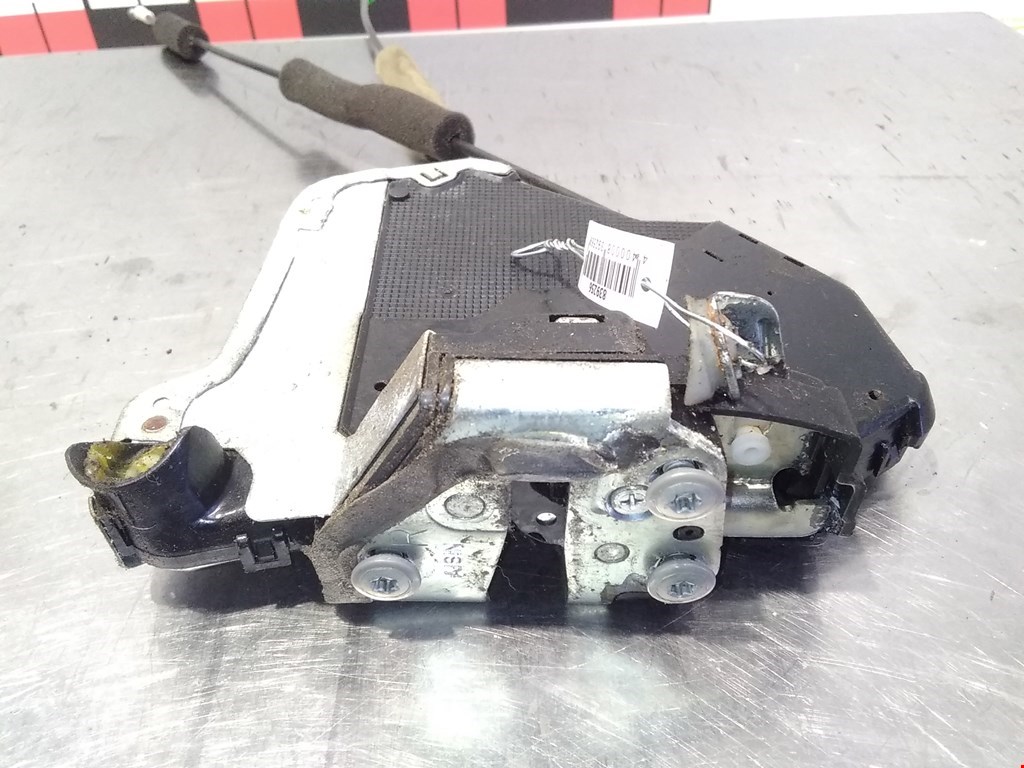 Замок двери передней правой LEXUS IS 2005-2013