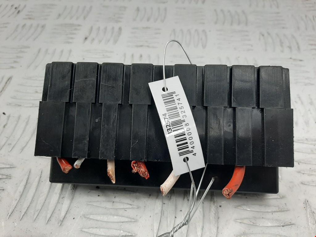 Датчик уровня в бачок омывателя CITROEN C3 Picasso 2009-2017