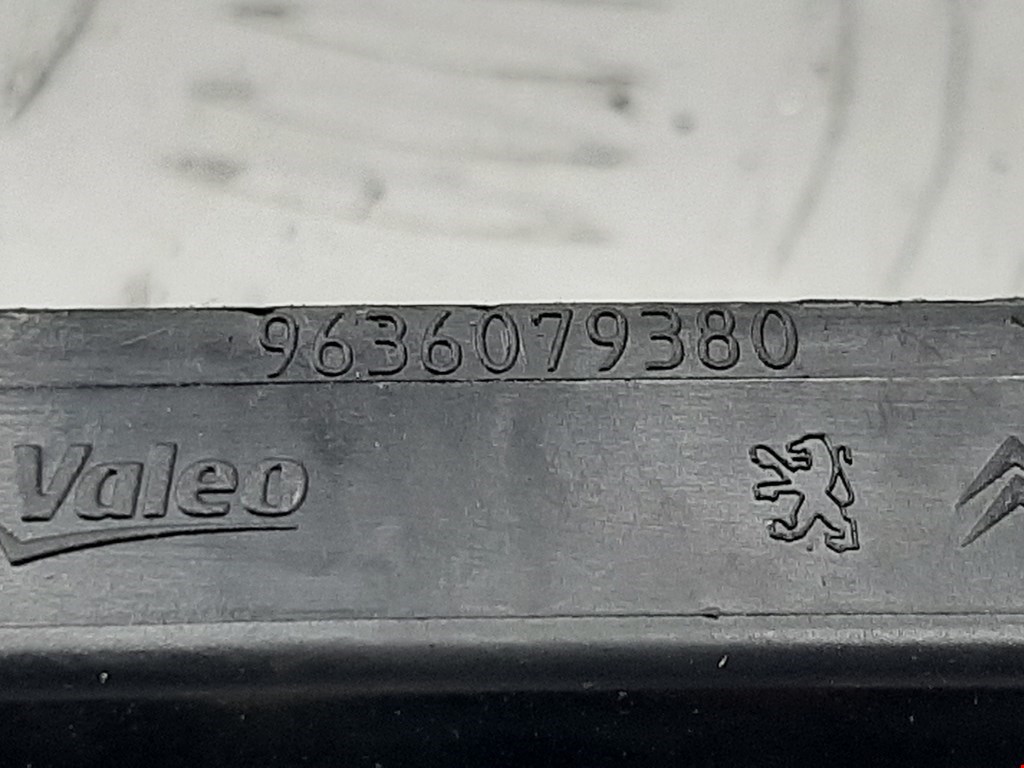 Датчик уровня в бачок омывателя CITROEN C3 Picasso 2009-2017