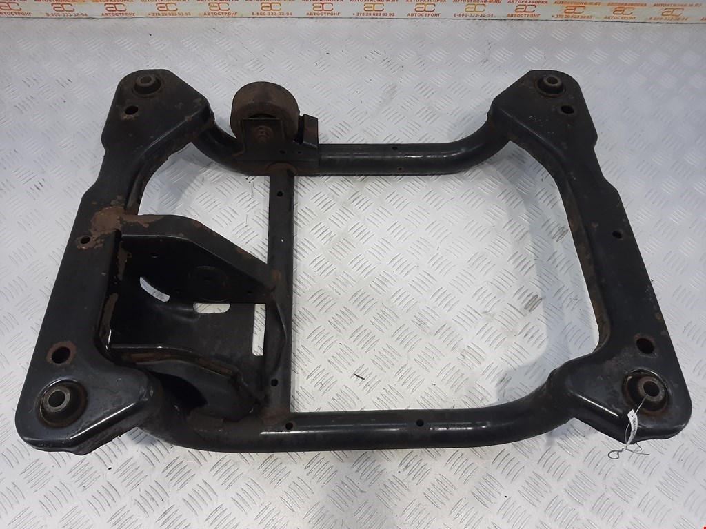 Балка передняя подрамник Land Rover Range Rover 3 (2001-2012)