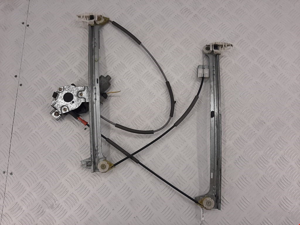 Стеклоподъемник передний правый CITROEN Xsara 1997-2000