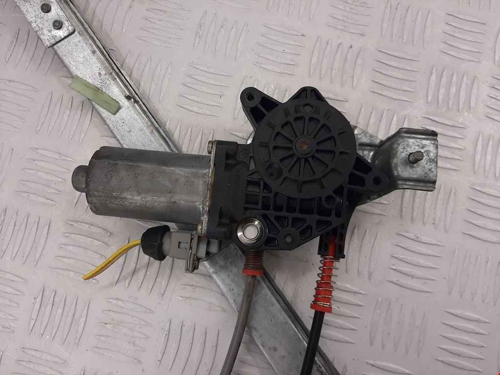 Стеклоподъемник передний правый CITROEN Xsara 1997-2000